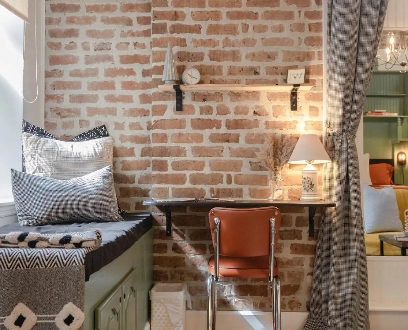 Historic Garden Studio, Steps From Pulaski Square Savannah Holiday home