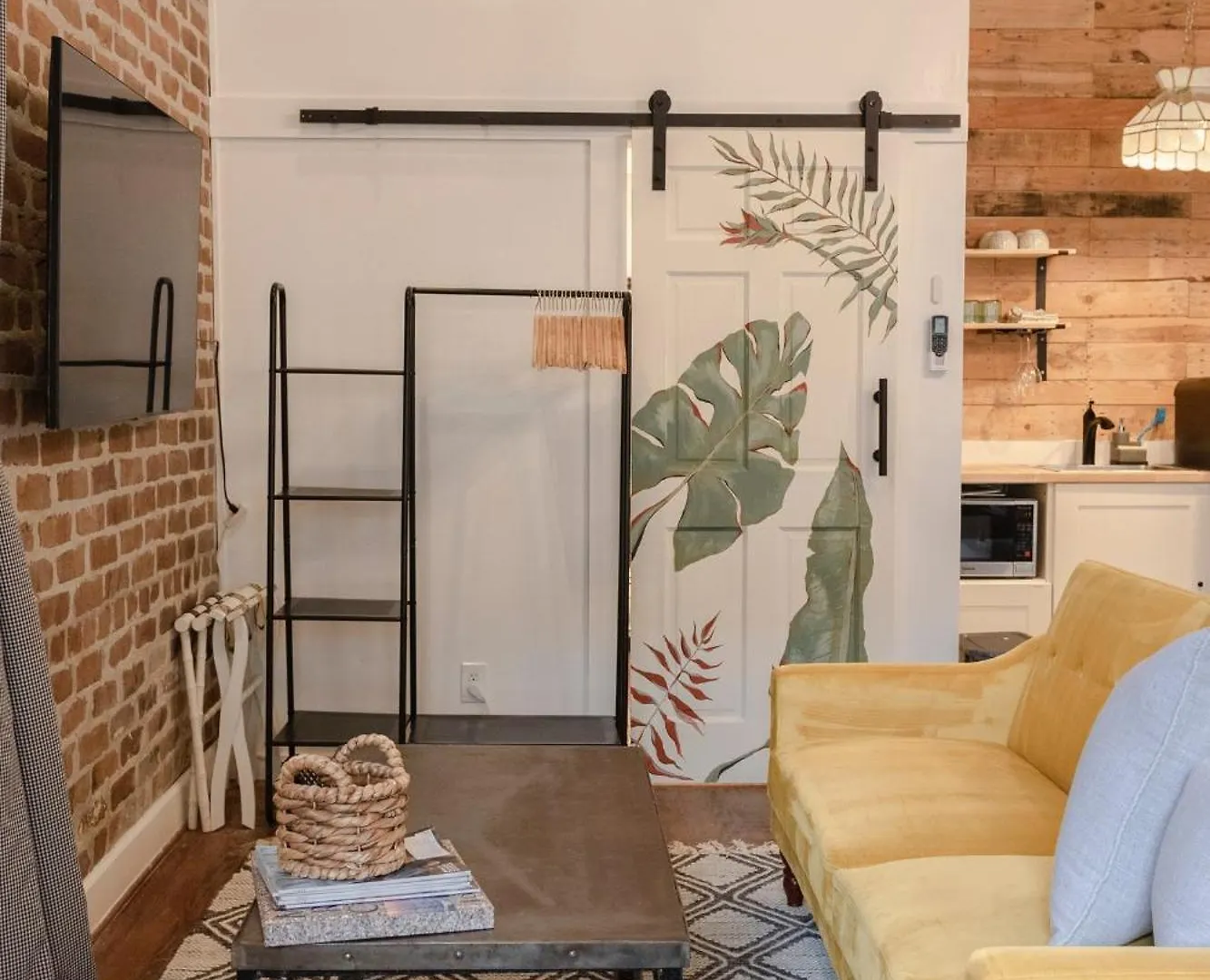 Historic Garden Studio, Steps From Pulaski Square Savannah Holiday home